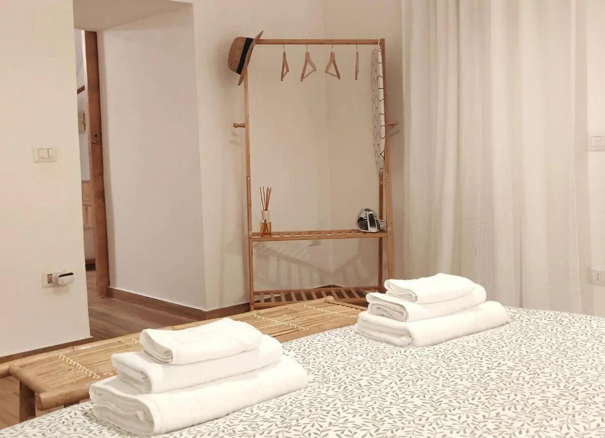 Apartment Chiaia - Napoli Centro - Vetriera Inn Italy