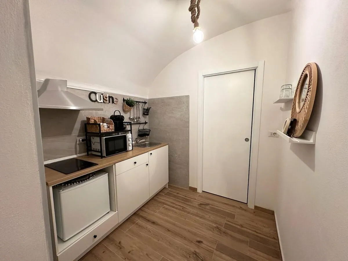 Chiaia - Napoli Centro - Vetriera Inn 0*, Naples Italy